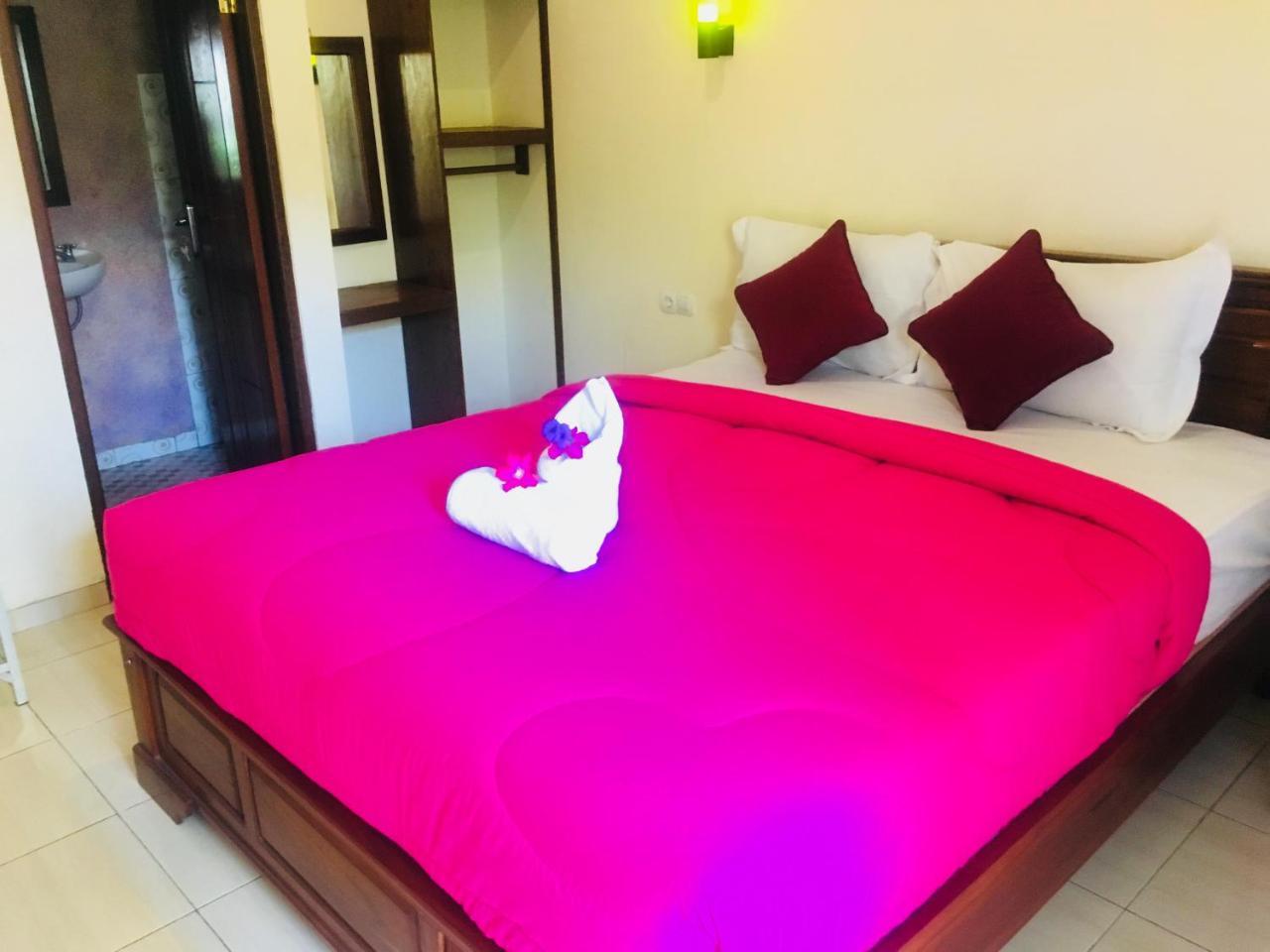 Yudhist Guest House Nusa Lembongan  Exterior photo